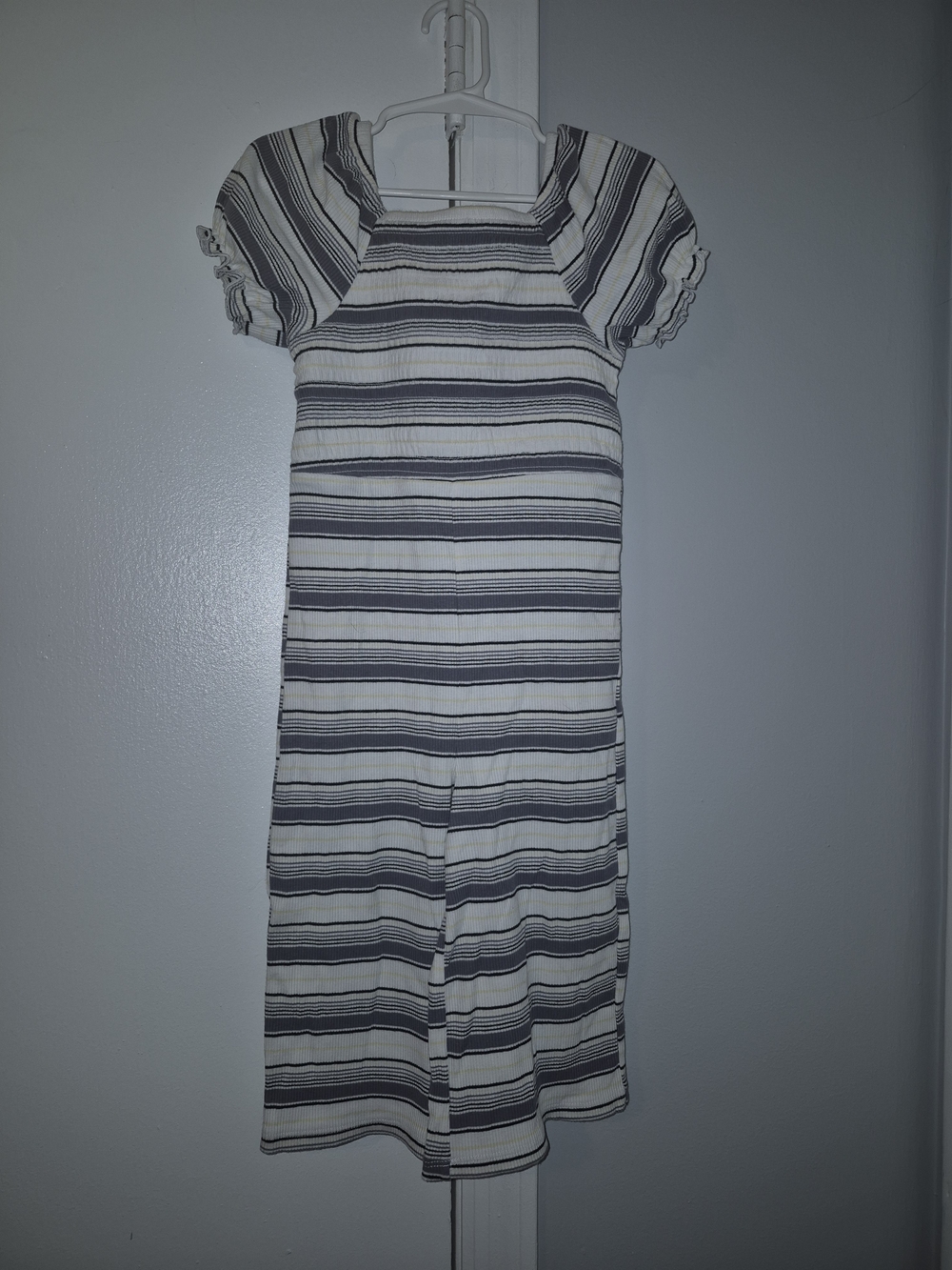Art Class Size 3T Striped White and Black Summer Romper